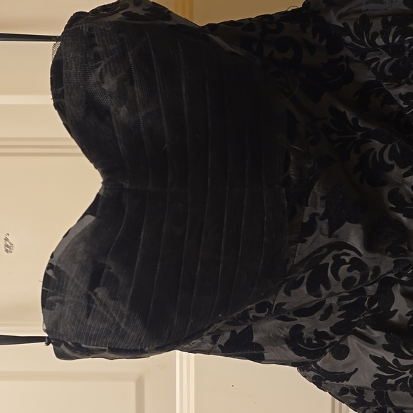 Hell Bunny Black Strapless Dress with Fancy Skull Detailing - Picture 3 of 8